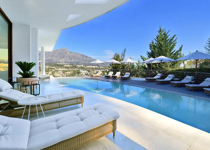 Appartement Extraordinary 7 Bdrm W Pool, Gym, Cinema *