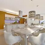 Extraordinary 7 Bdrm W Pool, Gym, Cinema