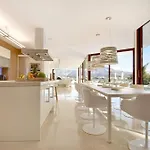 Extraordinary 7 Bdrm W Pool, Gym, Cinema * Marbella