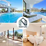 Extraordinary 7 Bdrm W Pool, Gym, Cinema *