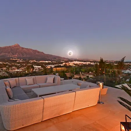 Extraordinary 7 Bdrm W Pool, Gym, Cinema * Marbella