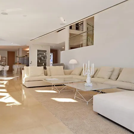 Extraordinary 7 Bdrm W Pool, Gym, Cinema Marbella