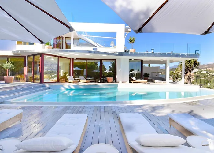 Apartamento Extraordinary 7 Bdrm W Pool, Gym, Cinema