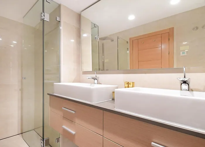 Apartamento Extraordinary 7 Bdrm W Pool, Gym, Cinema