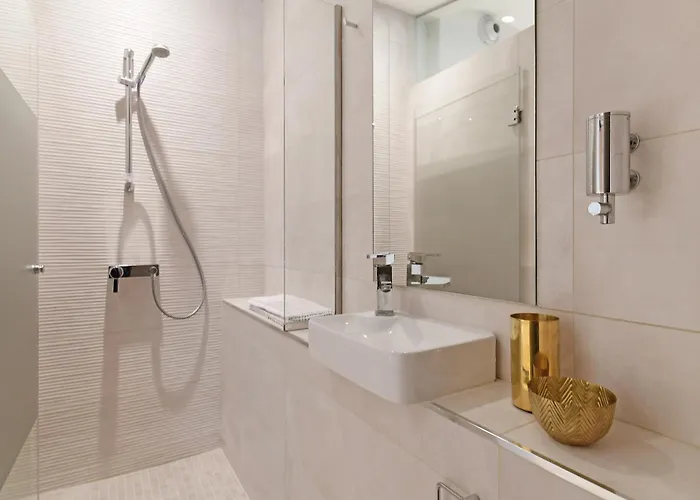 Apartamento Extraordinary 7 Bdrm W Pool, Gym, Cinema *